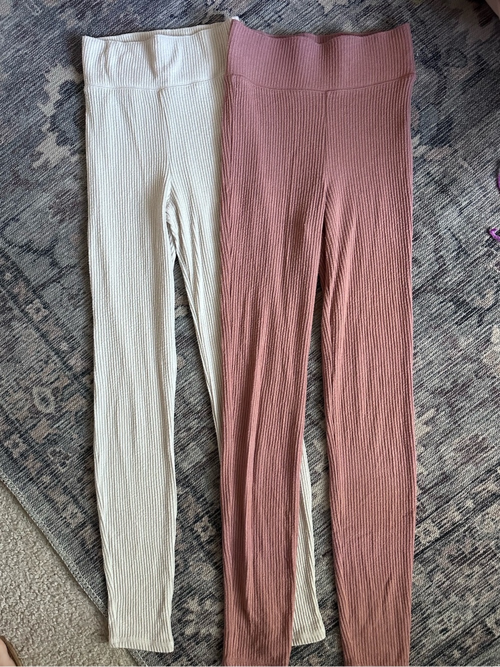 Set of 2 Abercrombie & Fitch Ribbed Leggings in Cream & Dusty Rose